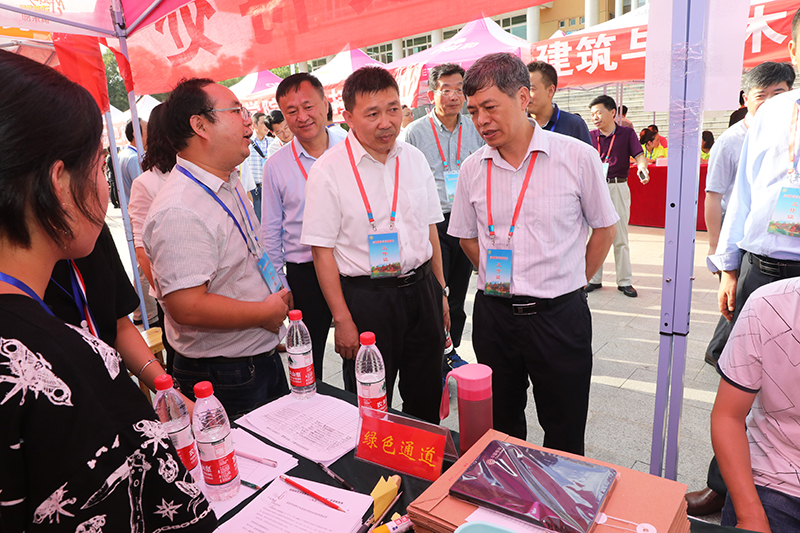 2017091110363167.jpg 09155333tegn.jpg